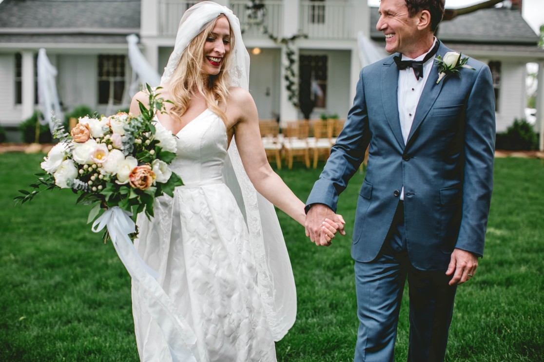 Zingerman’s Cornman Farms Intimate Wedding | Michigan Outdoor Barn Wedding